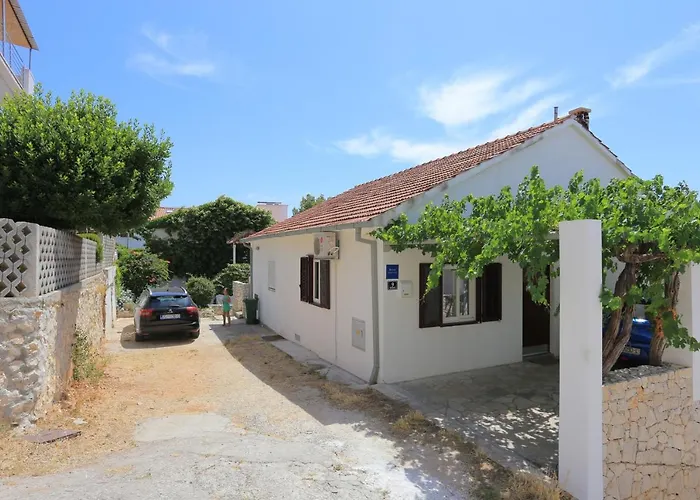 Apartamento By The Sea Rastici, Ciovo - 4818 Trogir