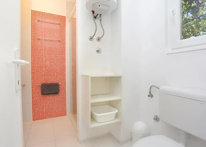 Apartamento By The Sea Rastici, Ciovo - 4818